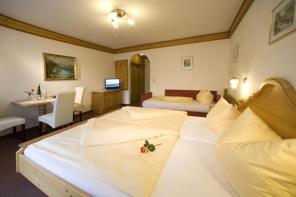 Alpenhotel Tirolerhof Gerlos Habitación foto