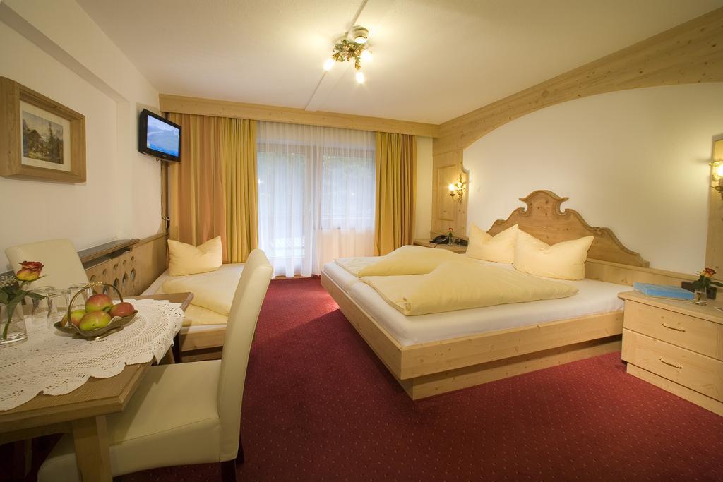 Alpenhotel Tirolerhof Gerlos Habitación foto